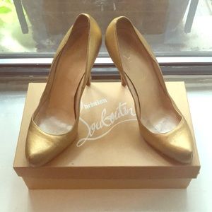 Gold Christian Louboutin Pumps